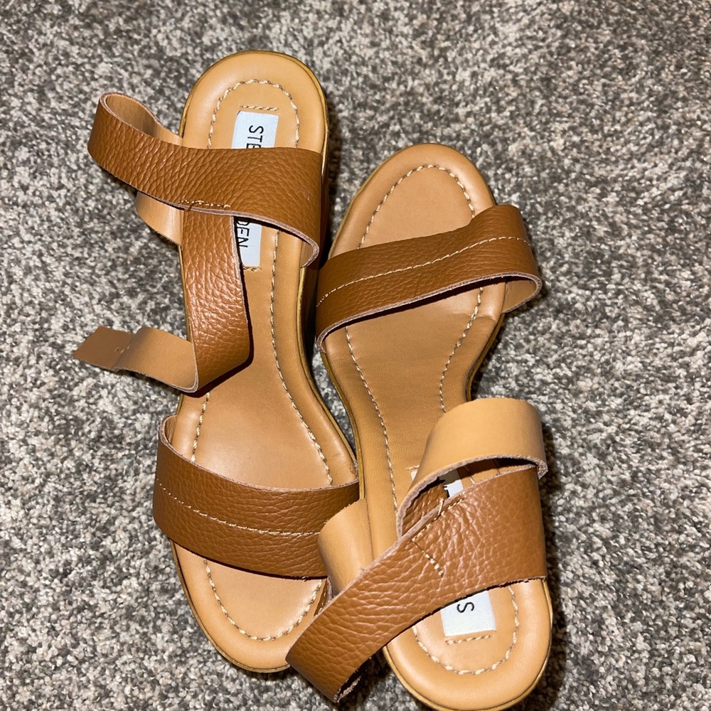 Steve Madden brown wedges - Picture 4 of 4